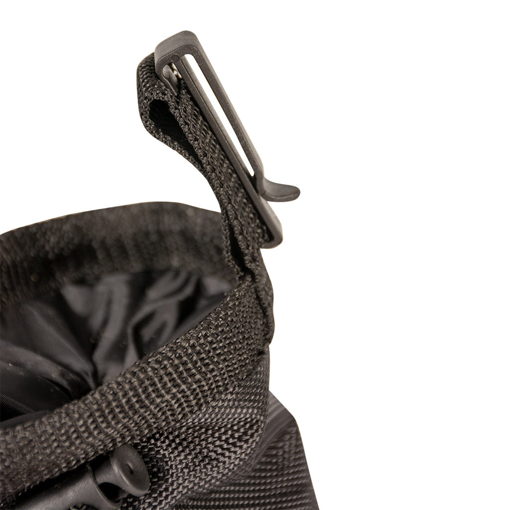 Duvo+ Treat Pouch 11X11X14cm Black/Red